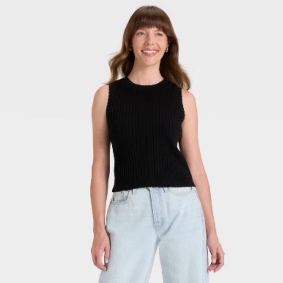 NWT Universal Thread Crochet Knit Open Work Sweater Vest Black Size X-Small - Picture 2 of 11